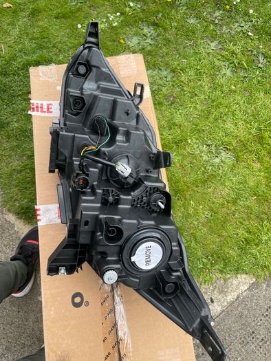 Nissan qashqai headlights BRAND NEW