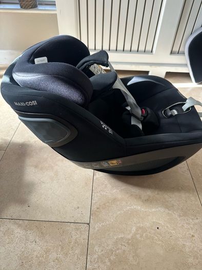 Maxi-Cosi Pearl 360 PRO & Family fix 360 isofix base