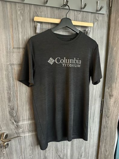 Columbia Top