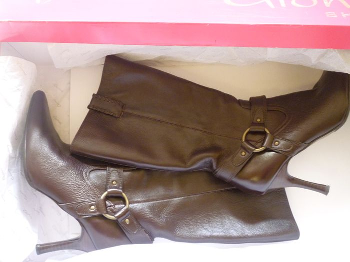 Gionni rustic brown leather boots Size Uk 6 Eu 39 with original box Immaculate. Euro 125 new