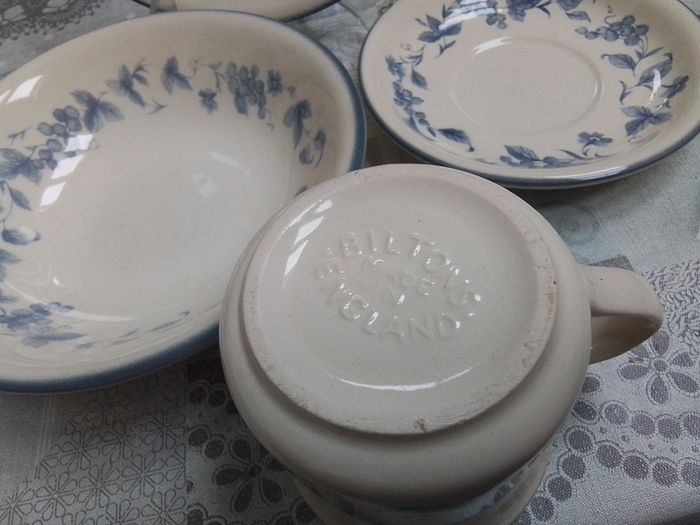 Four Piece Breakfast Set Bilton's