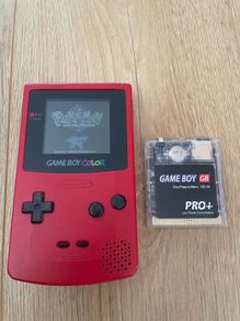 Nintendo Gameboy Color Red CGB-001 + Flash Card 4GB
