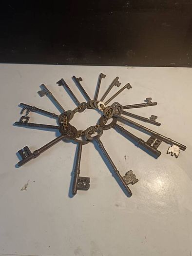 18 Georgian and Victorian Keys