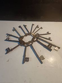 18 Georgian and Victorian Keys