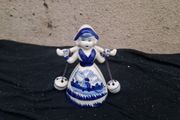 Little delft ornament postage possible