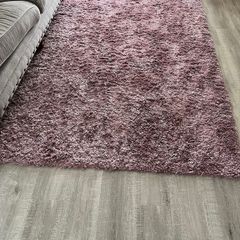 Large rose rug, 160cm x 230cm