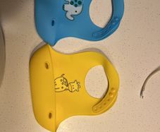 baby feeding bibs