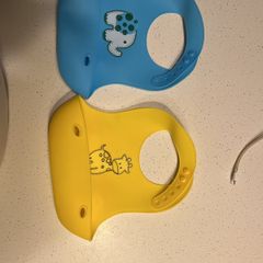 baby feeding bibs
