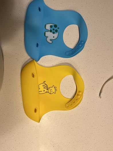 baby feeding bibs