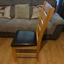 Dinning table and 6 chairs (5ft). Image 4