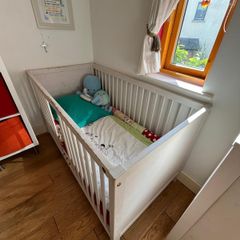 Children Furniture 2 beds+drawers / changer