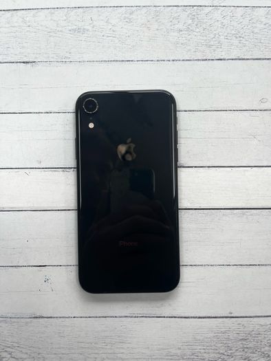 iPhone XR 64GB Unlocked Black