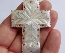 Vintage Dainty Round Star Carved White Mother of Pearl MOP Shell Pendant