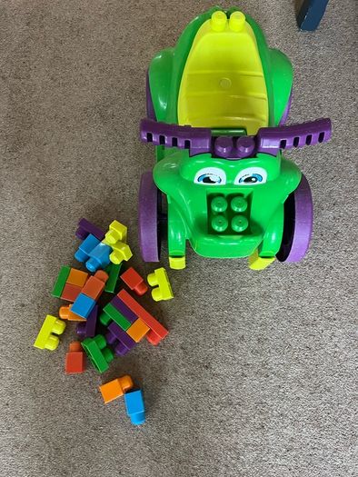 Mega Bloks Ride and Chomp Croc