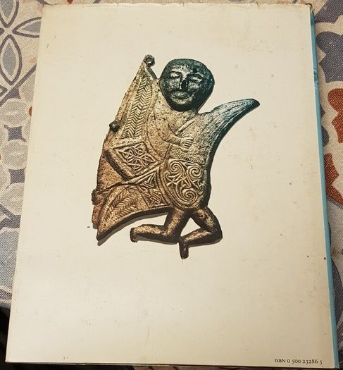 Irish Art and Architechture: From Prehistory To The Present by Peter Harbison, Homan Potterton and Jeanne Sheehy