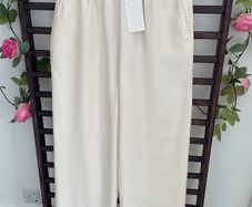 trousers Bnwt Zara cream wide leg trousers medium modal fabric