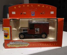 Corgi Motoring Memories Royal Mail Van