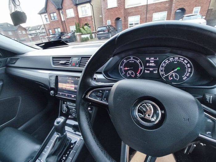 Skoda superb 2.0tdi automatic