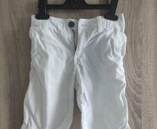 H&m white shorts 5/6 years like   new worn once