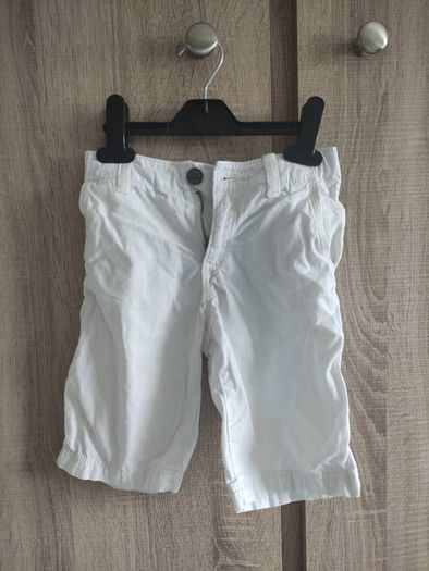 H&m white shorts 5/6 years like   new worn once