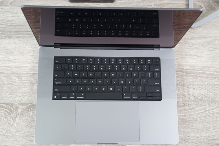 MacBook Pro 16" 2021 M1 Pro | 16GB | 512GB | 99% Battery