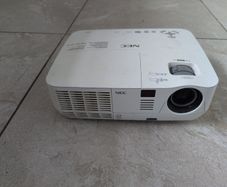 NEC V260 Projector