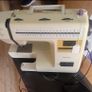 sewing machine Image 4
