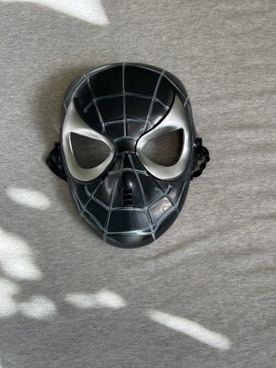Halloween mask