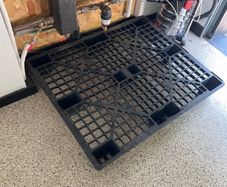 Plastic pallet