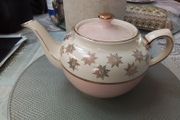 Sadler Starburst Pink &amp; Gold Trim Teapot