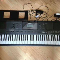 Yamaha EW400 Digital Keyboard