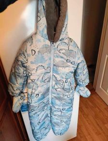 boys snowsuit (new)