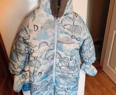 boys snowsuit (new)