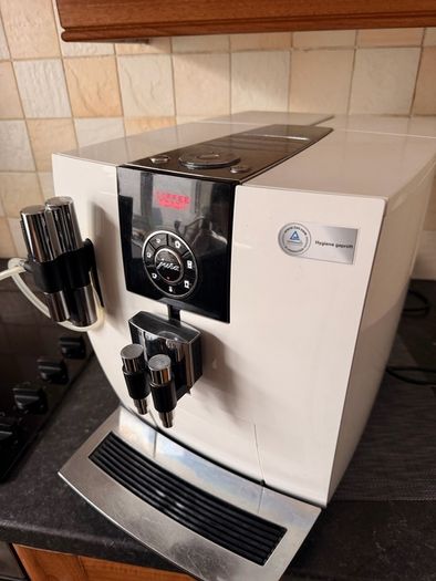 Jura Impressa J9 coffee machine