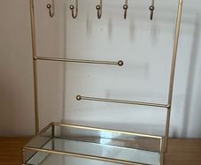 Jewellery Stand / Holder Gold with Mirror bottom