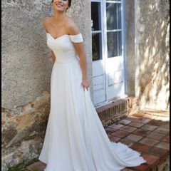 Ronald Joyce Wilna Wedding dress size 18/20