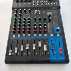 MG10XUF - Analog Mixer