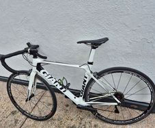 Giant TCR Advanced 2.  Di2 Carbon Road Bike - Price Drop.