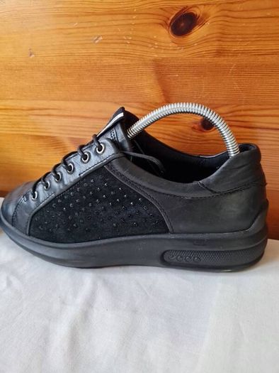 ecco soft 3 Size 6 eu 39 black In excellent condition