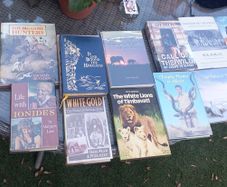 12 hardback books on Africa, wildlife, D18