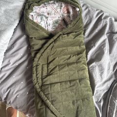 Bay steps footmuff