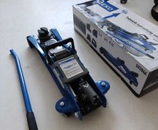 Lowered Hydraulic Professional 2.5T Jack with Rubber - Robustness