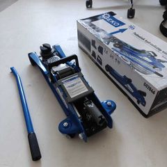 Lowered Hydraulic Professional 2.5T Jack with Rubber - Robustness