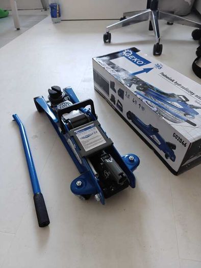 Lowered Hydraulic Professional 2.5T Jack with Rubber - Robustness
