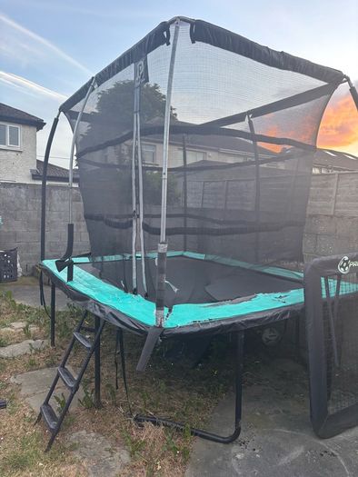 Trampoline