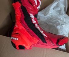 Alpinestars supertech r vented boots