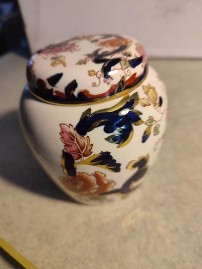 Vintage Ironstone Ginger Jar by Masons - Mandalay Pattern. Highly Collectible. Measures 4 inches high.