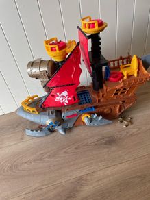 pirate ship