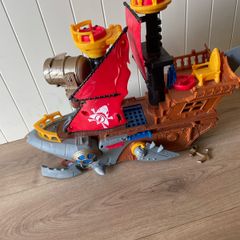 pirate ship