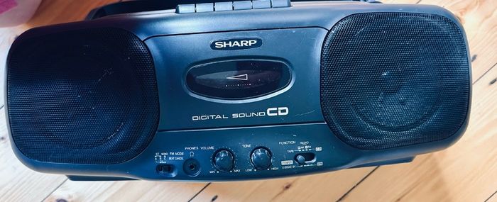 Stereo Radio Cassette Recorder & compact disc player